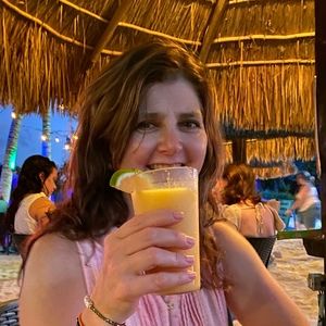 Meet your Posher, Alanna